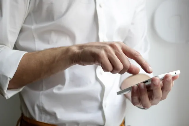 How to Ask Clients for Reviews: Scripts and Timing for Wellness Practices